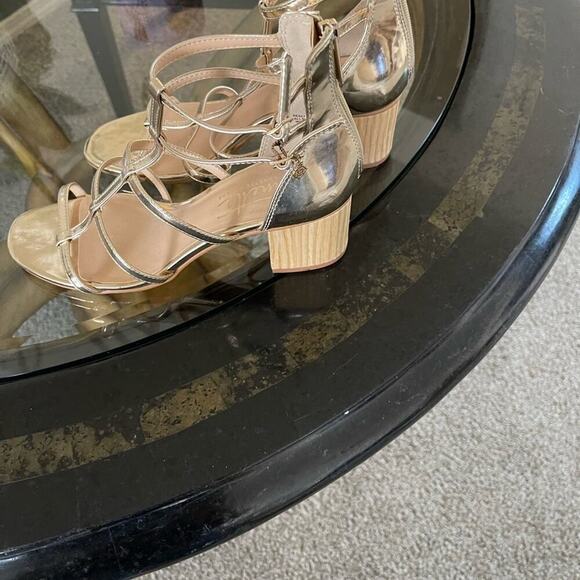 Heels sandles- gold new Nanette Lepore size 7 1/2 zipper back- block heels 2 2/4 - Picture 2 of 7